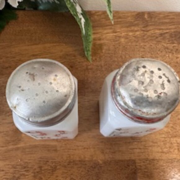 Vintage Anchor Hocking Milk Glass Sugar and Pepper‎ Shakers – Red Floral Design - Picture 2 of 4